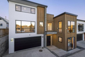 Hot Deal! Stunning modern house in Ellerslie